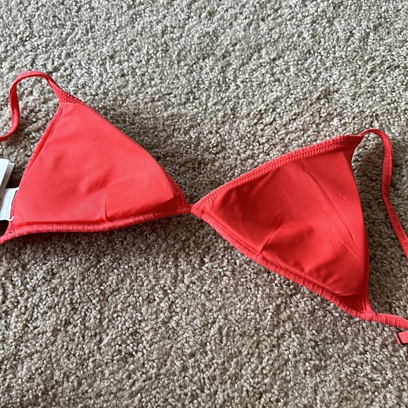 Rip curl Coral color bathing suite top - Picture 3 of 4